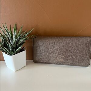 Gucci Vintage Brown Leather Bi-Fold Wallet – Excellent Condition! ✨👜